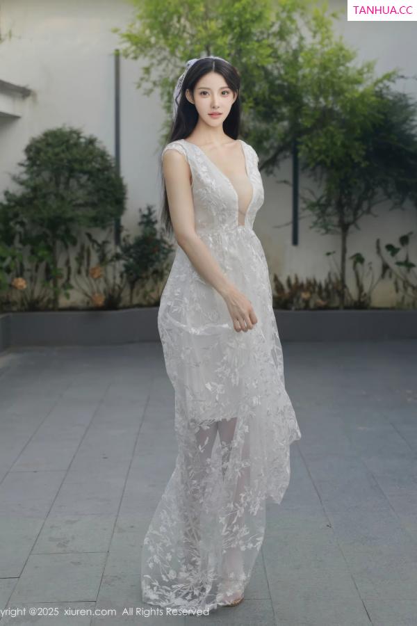   [XiuRen]高清写真图 2025.08.18 No.10661 梨霜儿 白色婚纱第34张图片